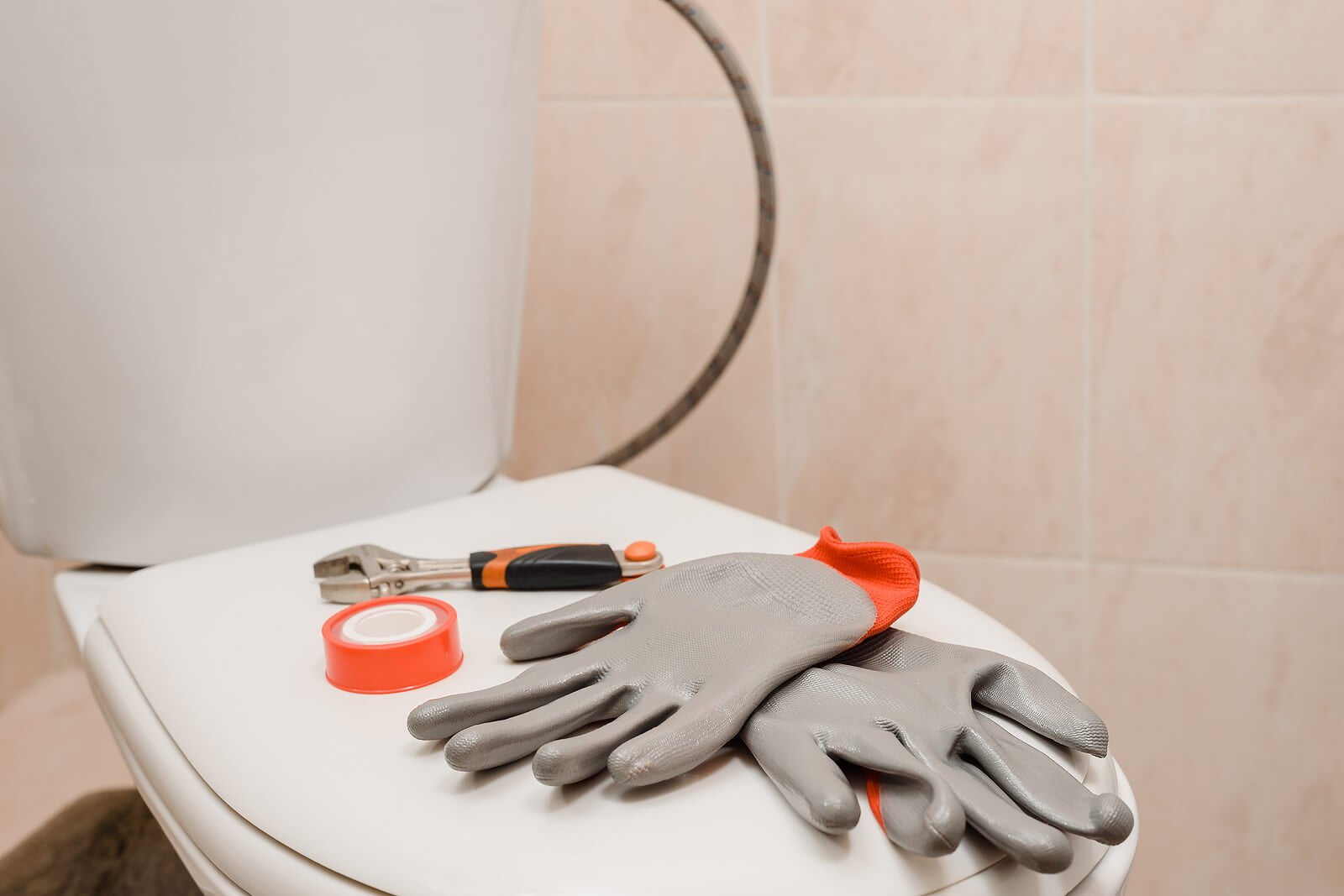 Broken Toilet Plumber Topham Park, East York Same Day Service